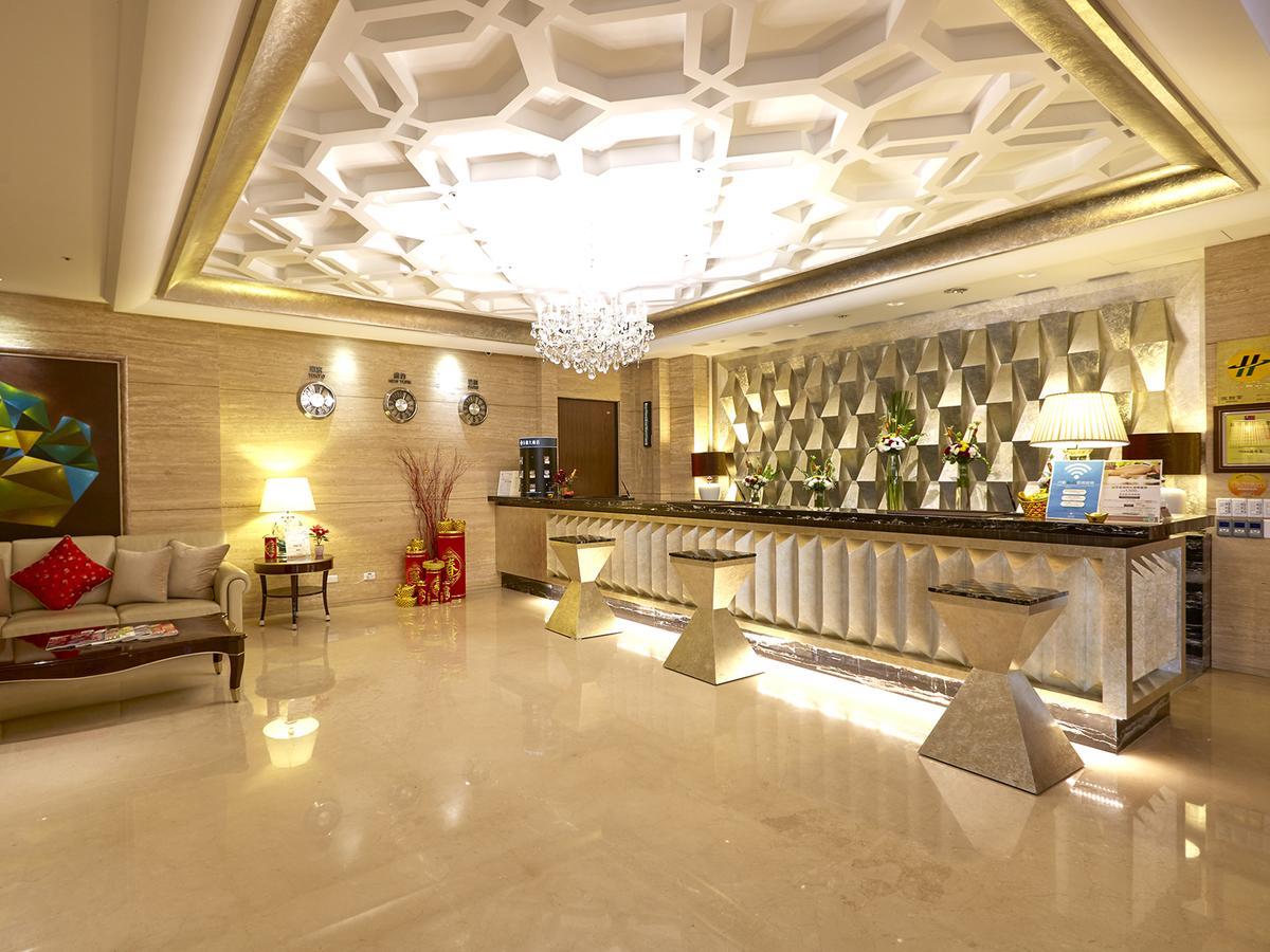 Grand City Hotel Fengyuan Exteriér fotografie