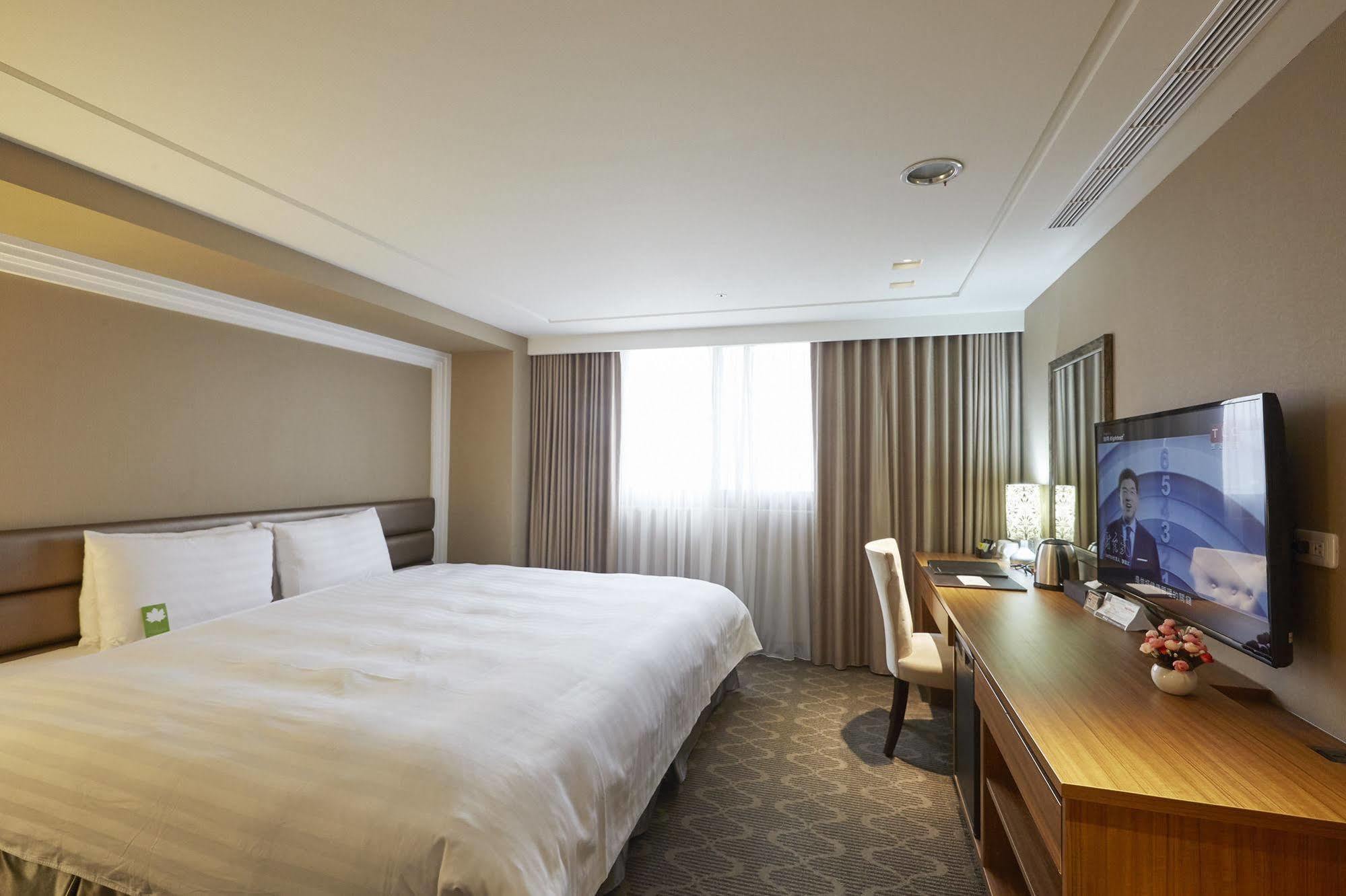 Grand City Hotel Fengyuan Exteriér fotografie